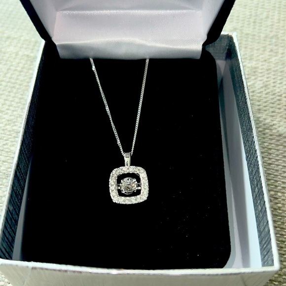 Diamond bracelet
